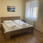 Leitner Haz 홈스테이 Balatongyörök