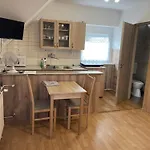 홈스테이 Leitner Haz Balatongyörök