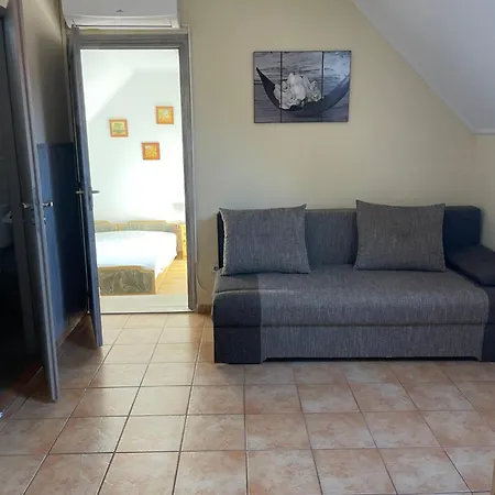 Alloggio in famiglia Leitner Ház Balatongyörök